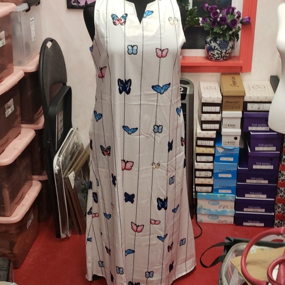 White Maxi Dress Plus sz 14 &  18 maxi sleeveless dress - Picture 4 of 11